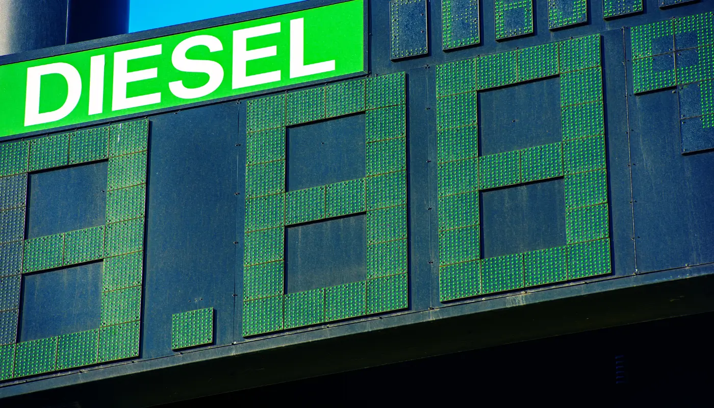 Combustível mais caro de novo? Diesel aumenta até R$ 0,30 por litro no Brasil
