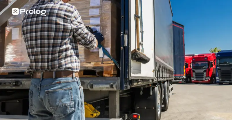 Transporte de cargas pesadas: entenda os veículos, desafios e como planejar sua frota