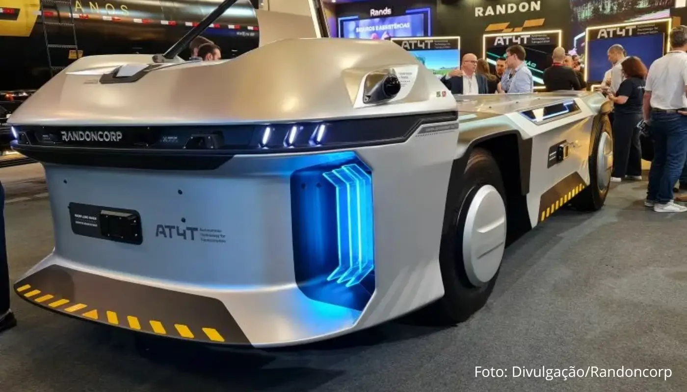 Robô desenvolvido no Brasil facilita transporte seguro em espaços restritos